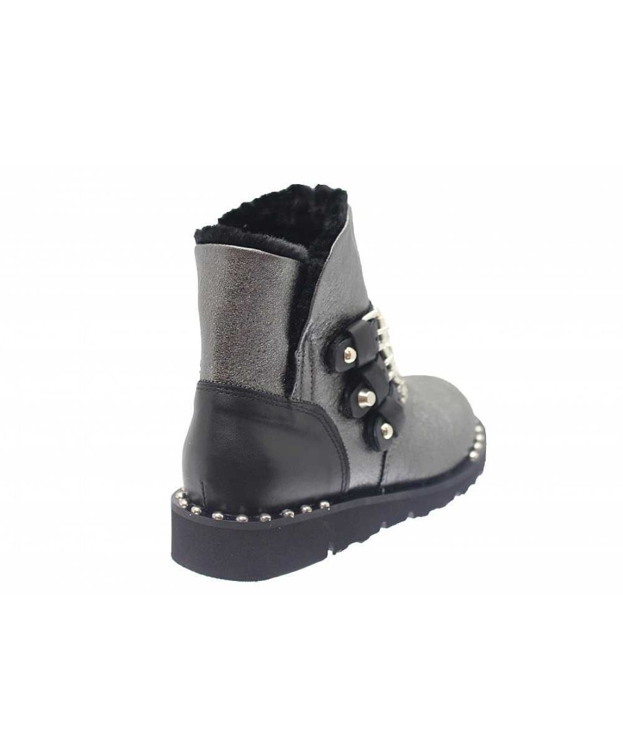 Laarzen - Enkellaarzen | Osmose Warm En Trendy: Uggs Zilveren Leren Osmose-Schoenen Met Studs